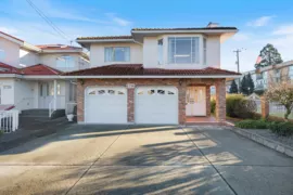 6796 Waltham Avenue, Burnaby, BC