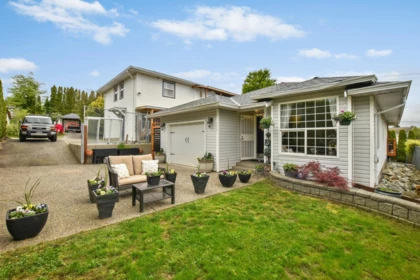 Outdoor Deck Photo of 7461 Murray Street, Mission, BC
