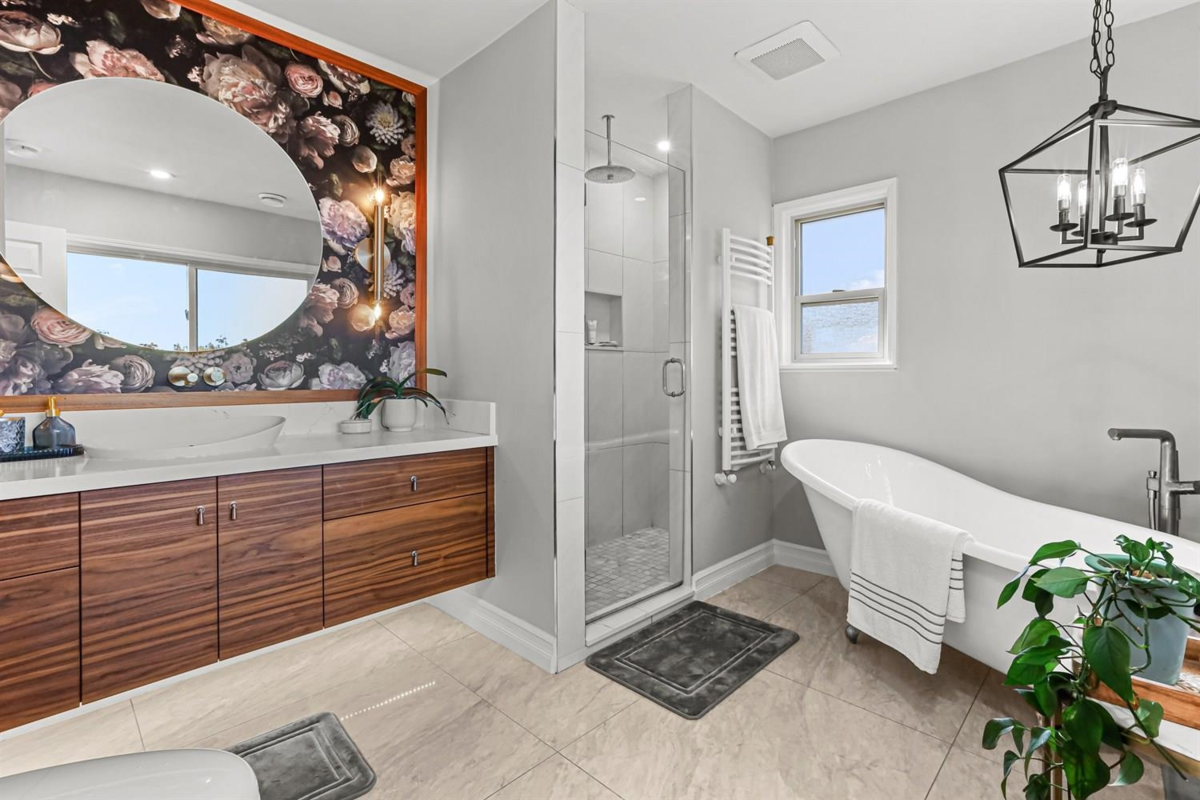 Entry Foyer Photo of 5243 Upland Drive, Delta, BC