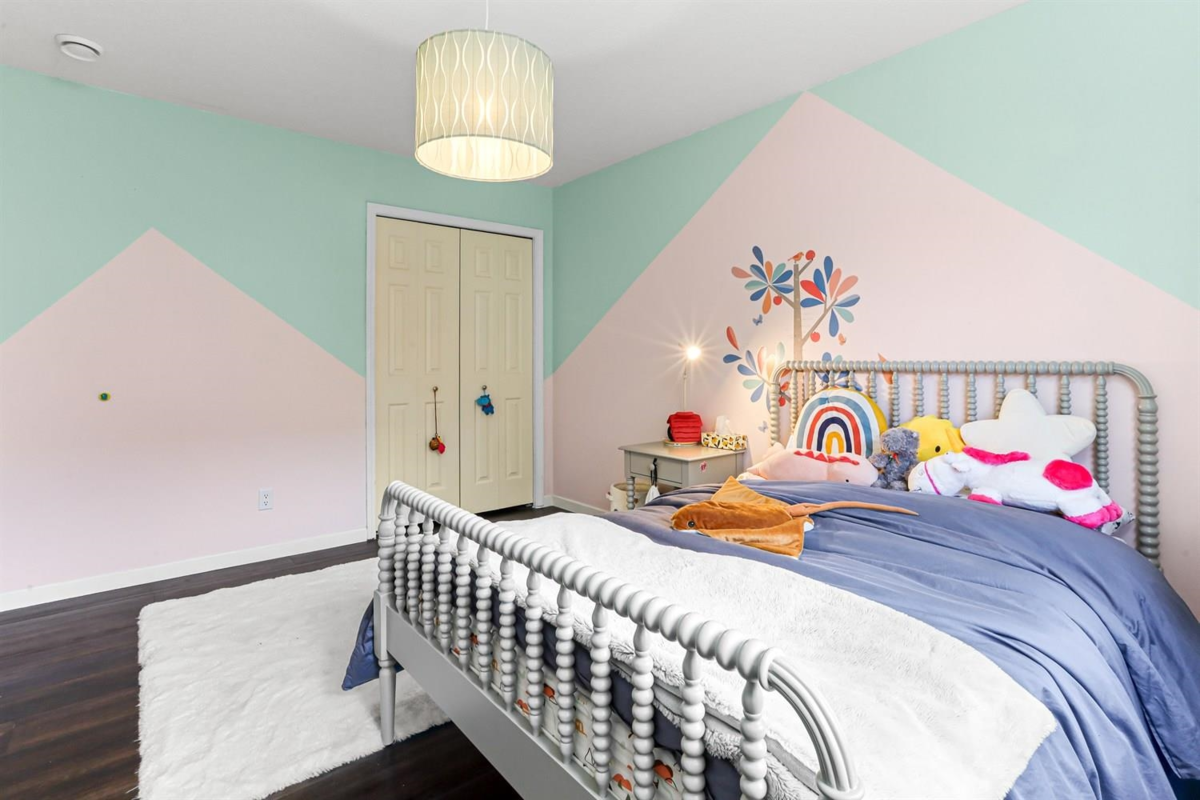 Front Yard Photo of 5243 Upland Drive, Delta, BC