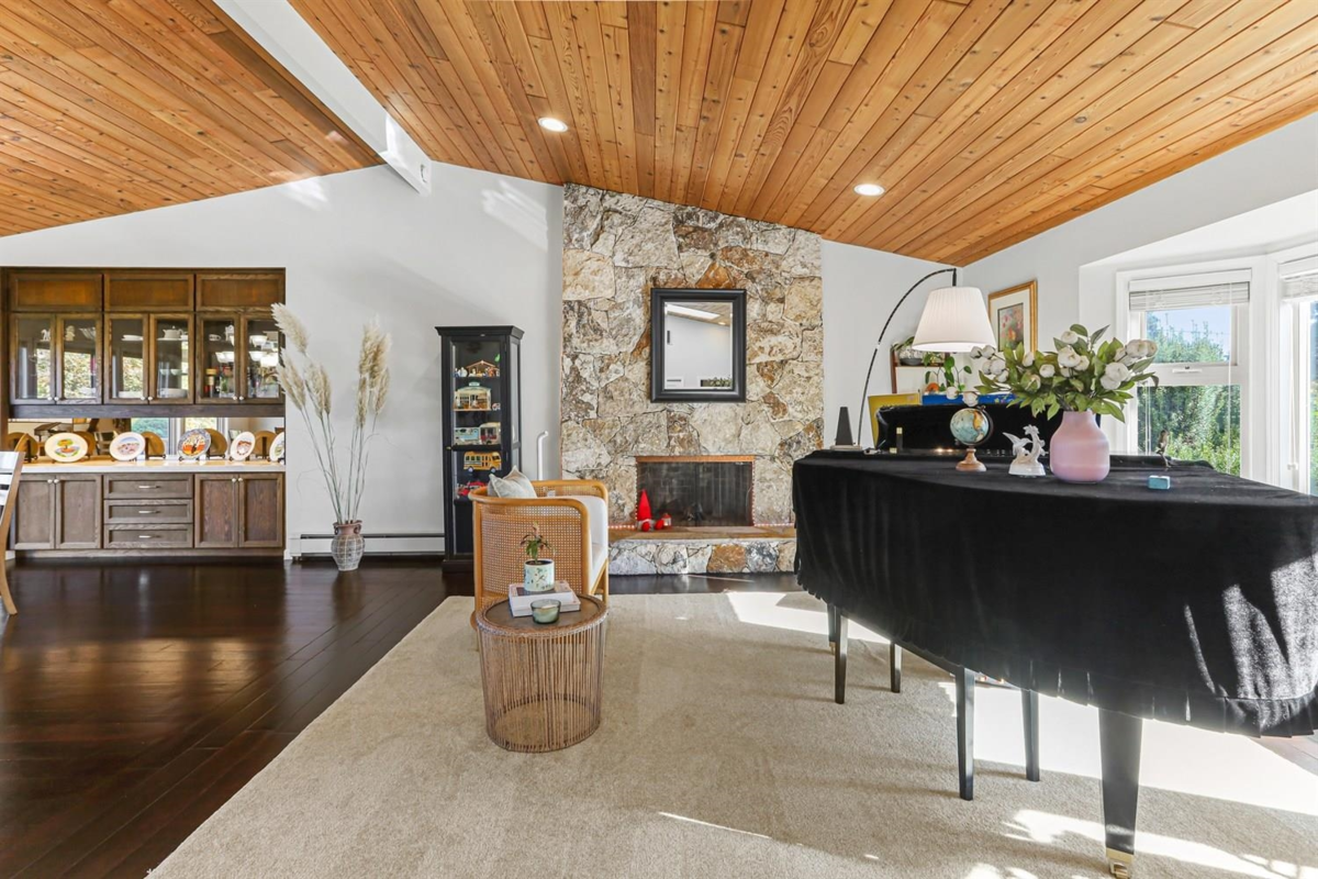 Kitchen Photo of 5243 Upland Drive, Delta, BC