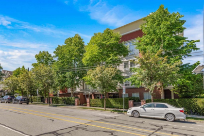 210 12283 224 Street, Maple Ridge, BC
