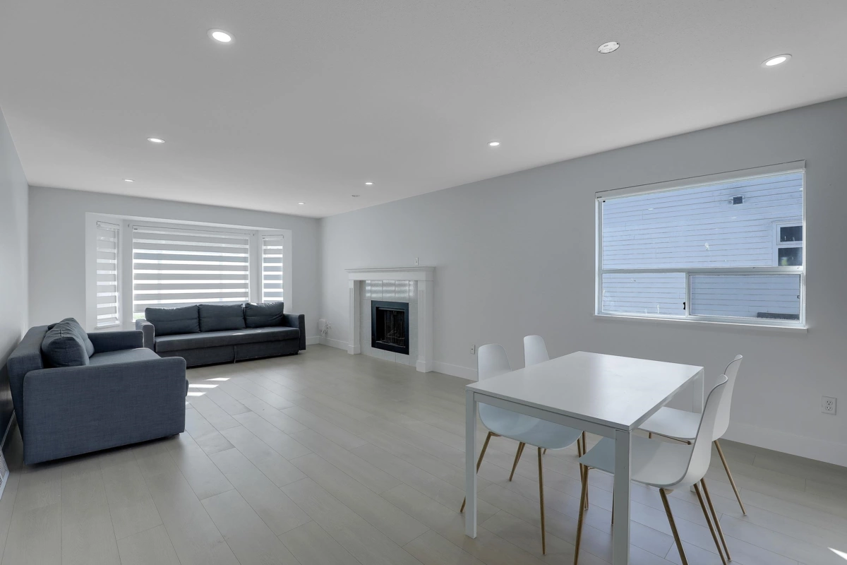 Kitchen Island Photo of 1876 King George Boulevard, Surrey, BC