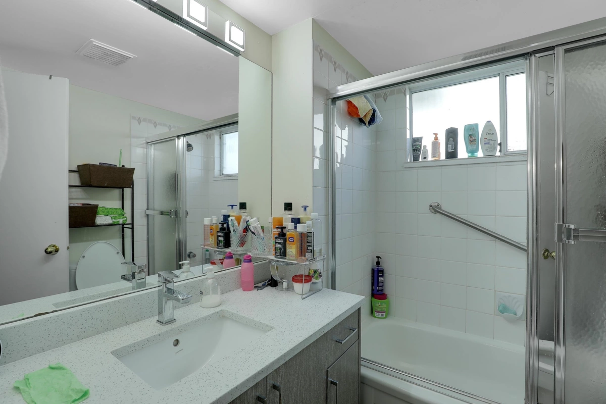 Staircase Photo of 1876 King George Boulevard, Surrey, BC