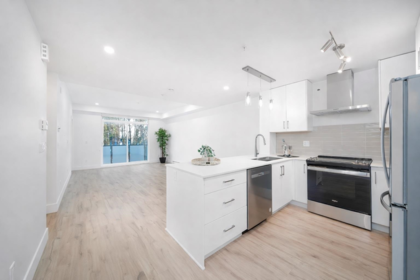 30 6328 King George Boulevard, Surrey, BC, Surrey — Townhouse for sale