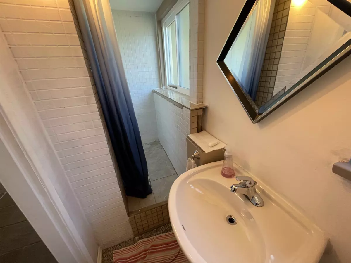 Hallway Photo of 1256 53a Street, Delta, BC