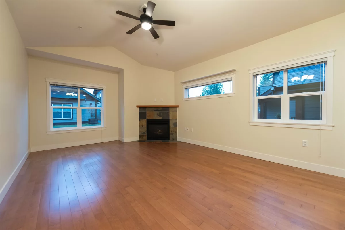 Kitchen Photo of 110 518 Shaw Road, Gibsons, BC