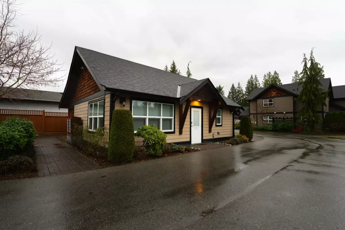 Powder Room Photo of 110 518 Shaw Road, Gibsons, BC
