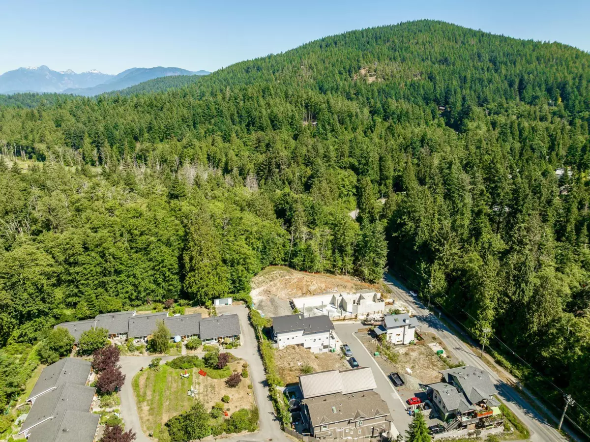 Bedroom 3 Photo of 1108 Foxglove Lane, Bowen Island, BC