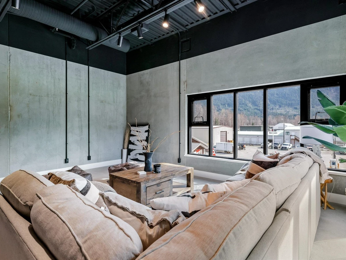 Living Room Photo of 24 7342 Industrial Way, Pemberton, BC