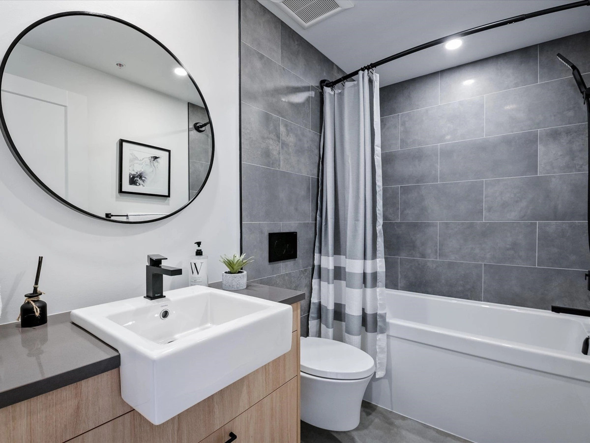 Primary Bathroom Photo of 24 7342 Industrial Way, Pemberton, BC