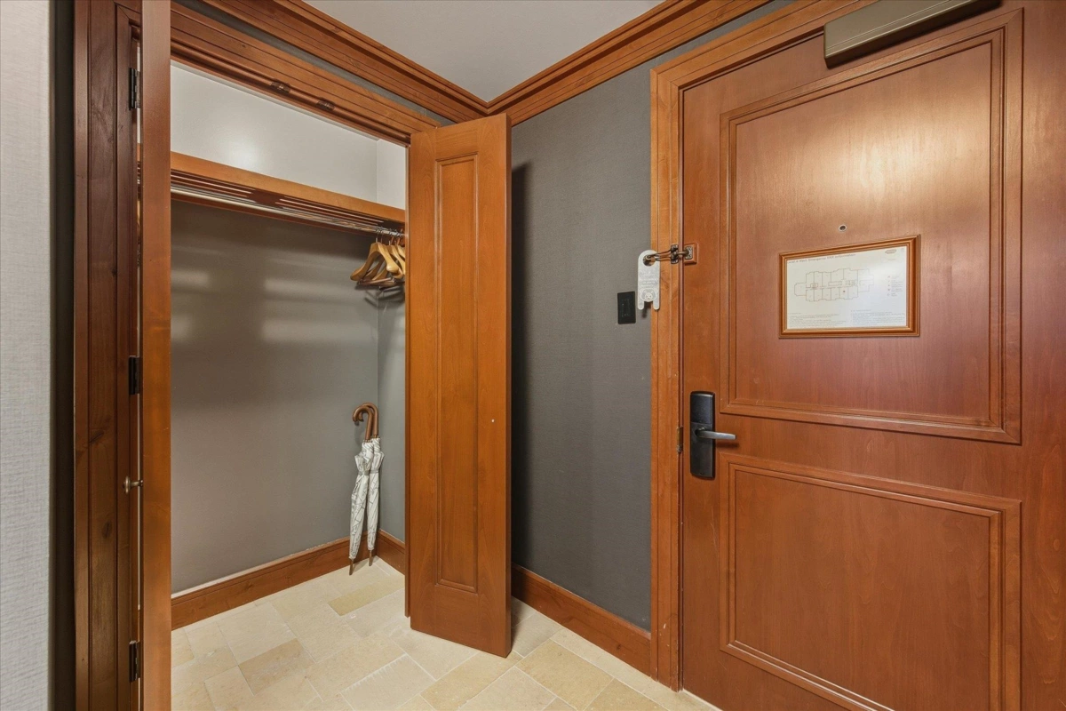 Office / Den Photo of 454 4591 Blackcomb Way, Whistler, BC