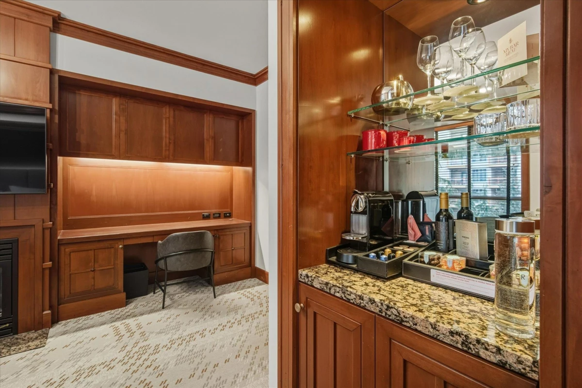 Primary Bathroom Photo of 454 4591 Blackcomb Way, Whistler, BC