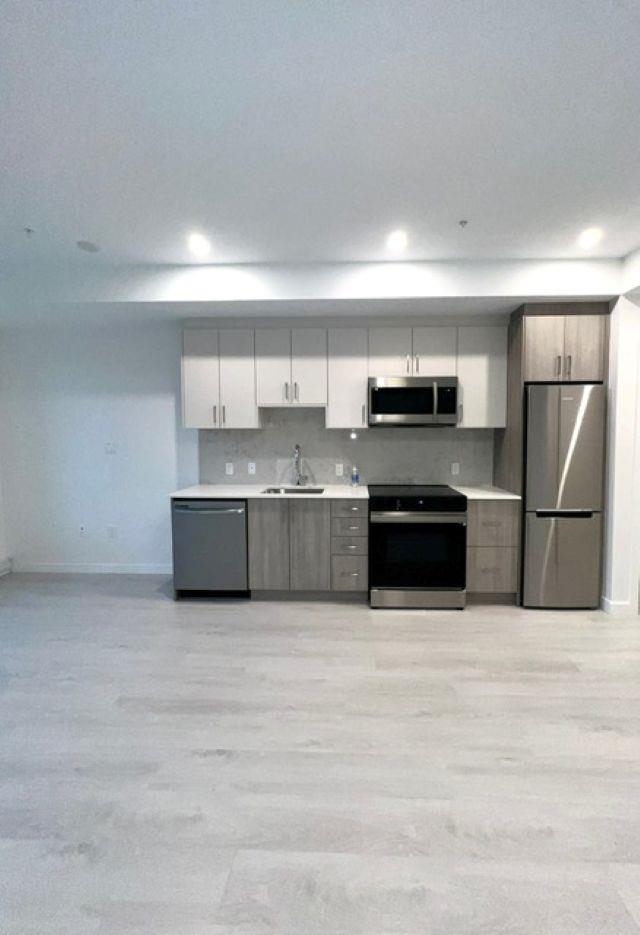 Bedroom 2 Photo of 307 13858 108 Avenue, Surrey, BC