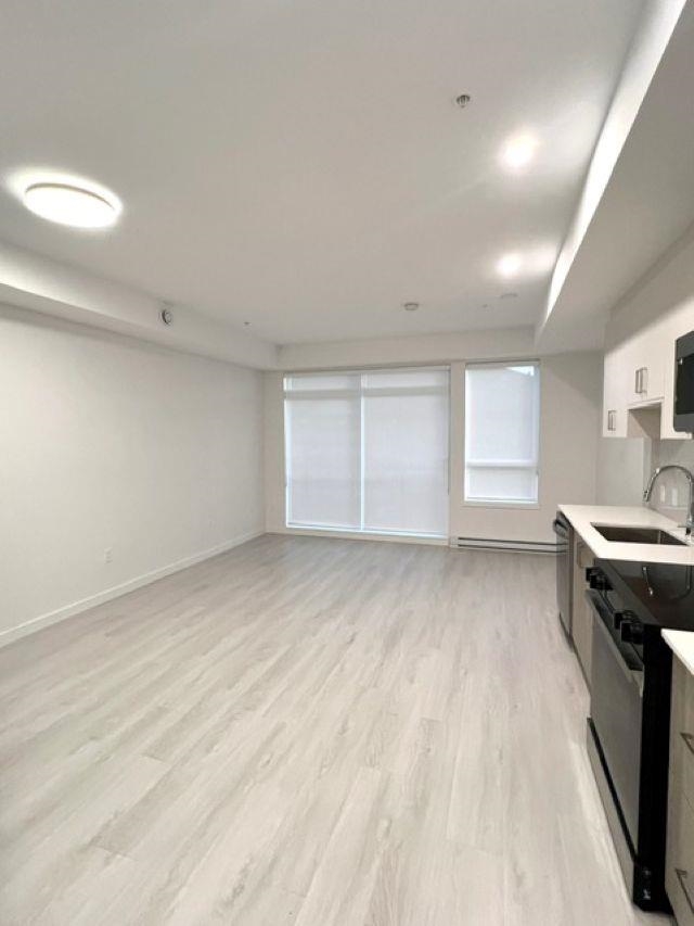 Breakfast Nook Photo of 307 13858 108 Avenue, Surrey, BC