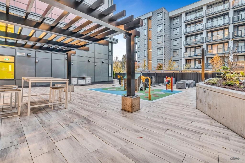 Hot Tub / Spa Photo of 307 13858 108 Avenue, Surrey, BC