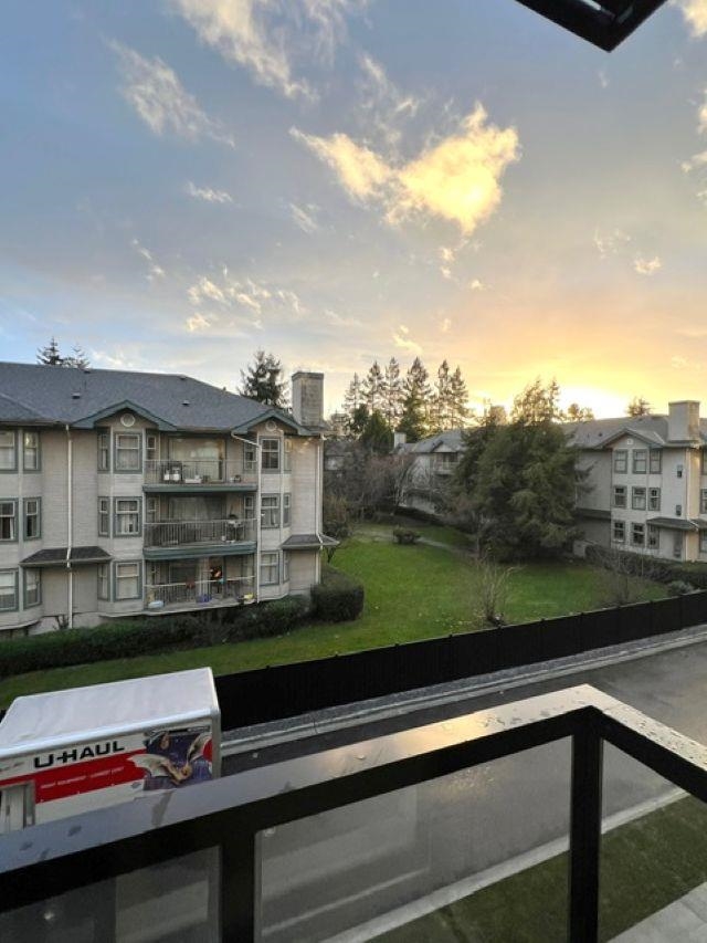 Mudroom Photo of 307 13858 108 Avenue, Surrey, BC