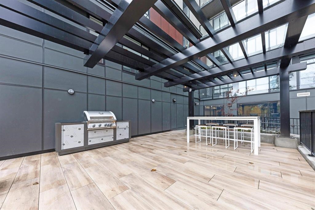 Swimming Pool Photo of 307 13858 108 Avenue, Surrey, BC