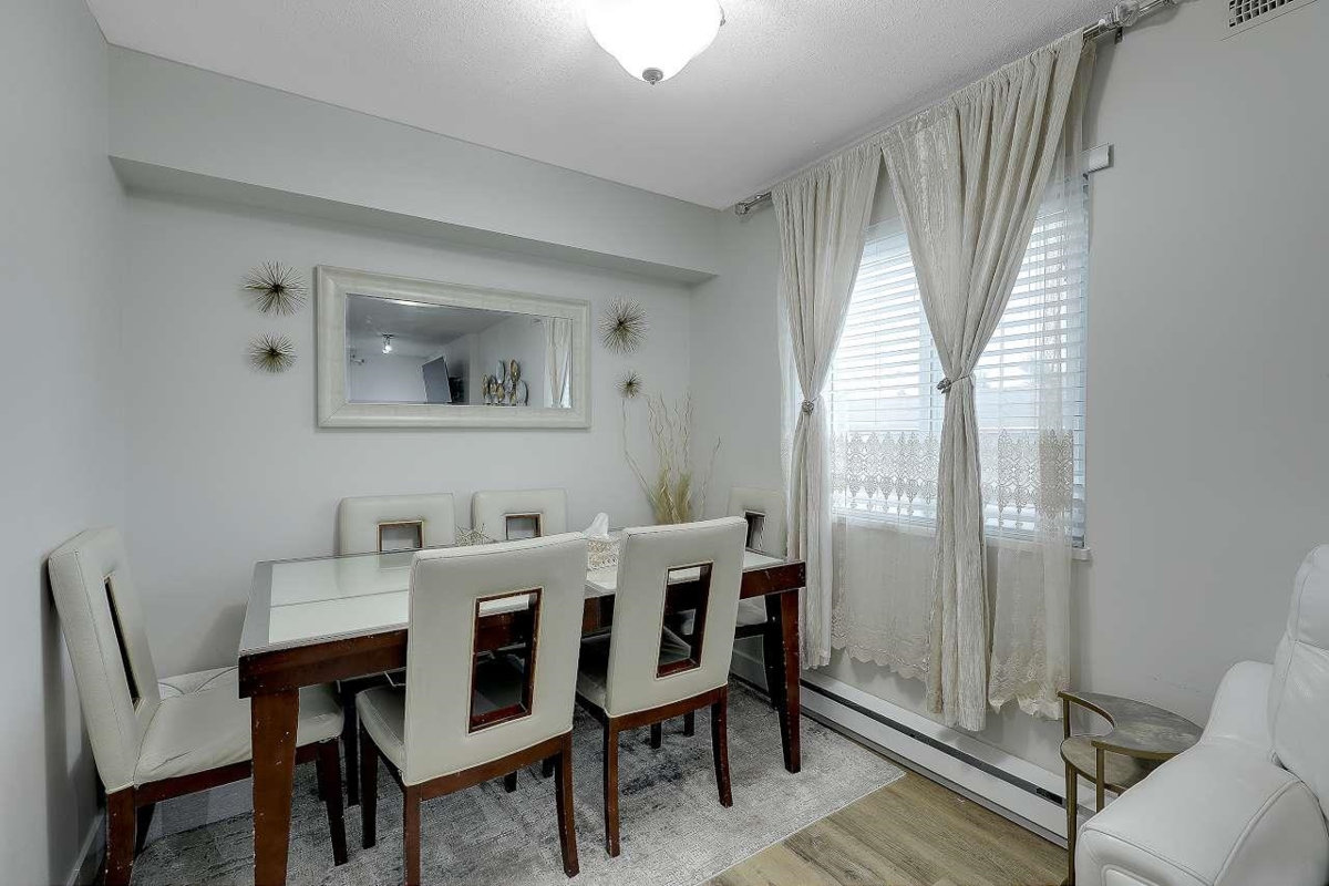 Primary Bathroom Photo of 209 3978 Albert Street, Burnaby, BC