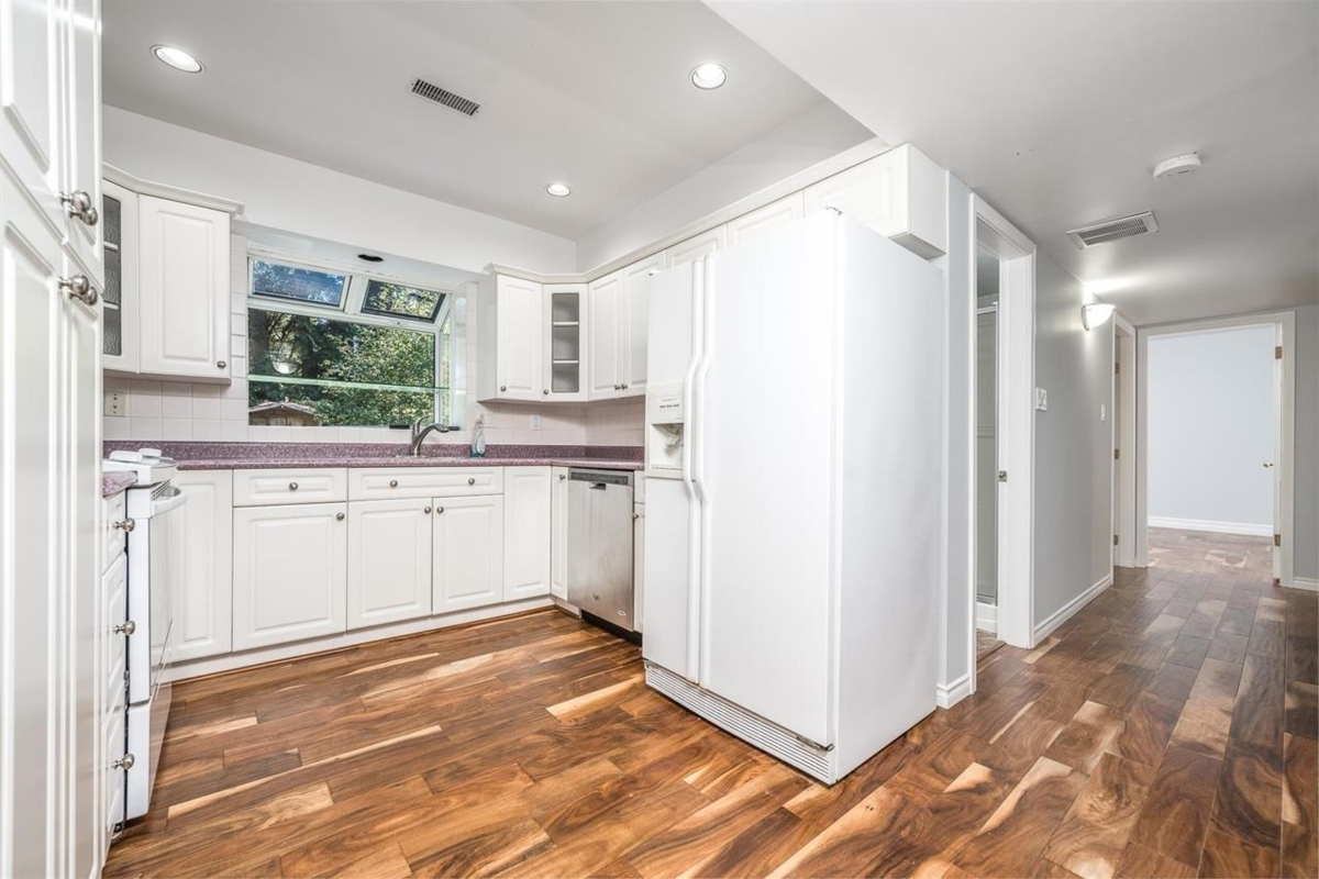 Basement Recreation Room Photo of 1020 Pacific Place, Delta, BC