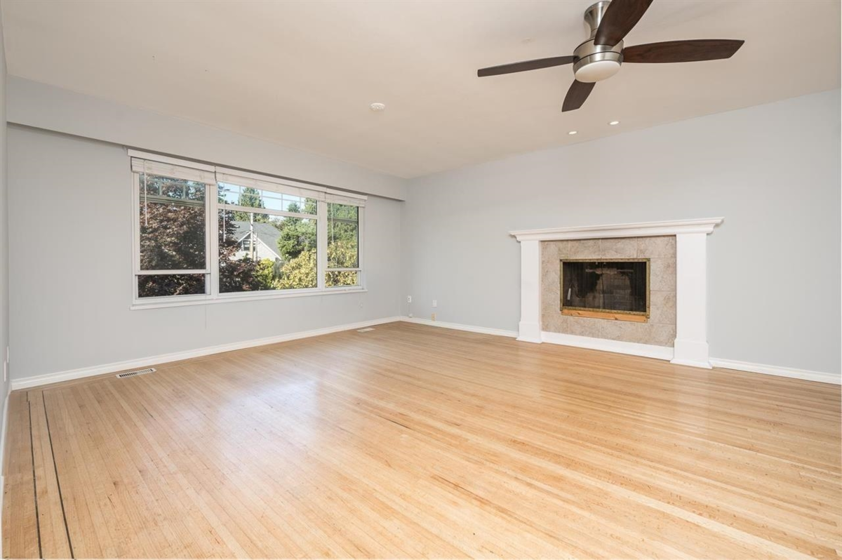 Family Room Photo of 1020 Pacific Place, Delta, BC