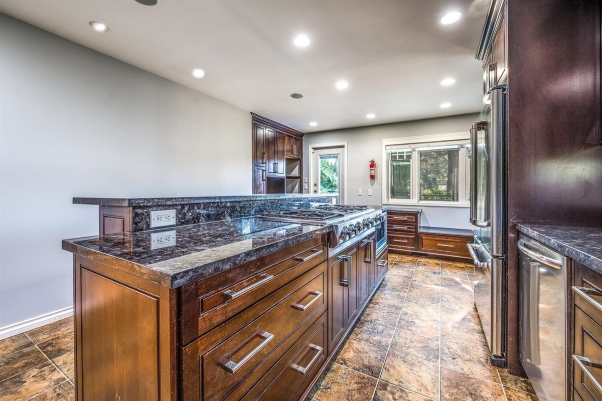 Kitchen Island Photo of 1020 Pacific Place, Delta, BC