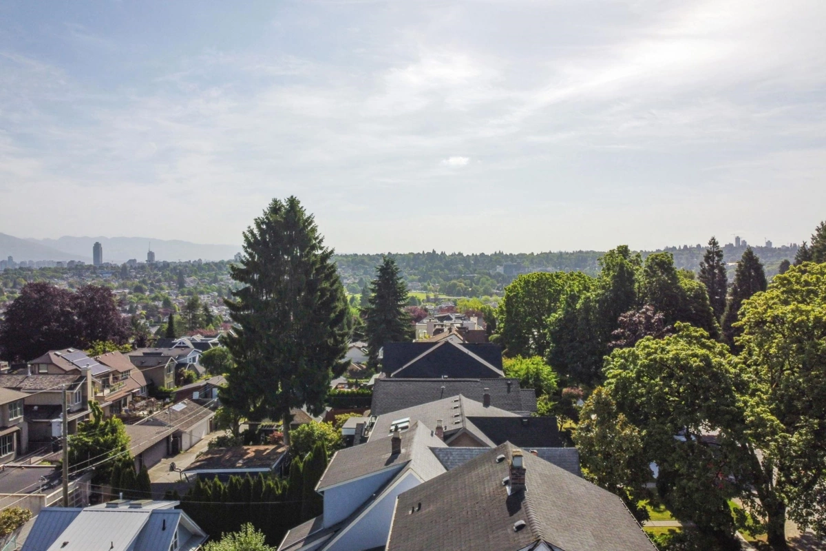 Kitchen Photo of 3149 W King Edward Avenue, Vancouver, BC