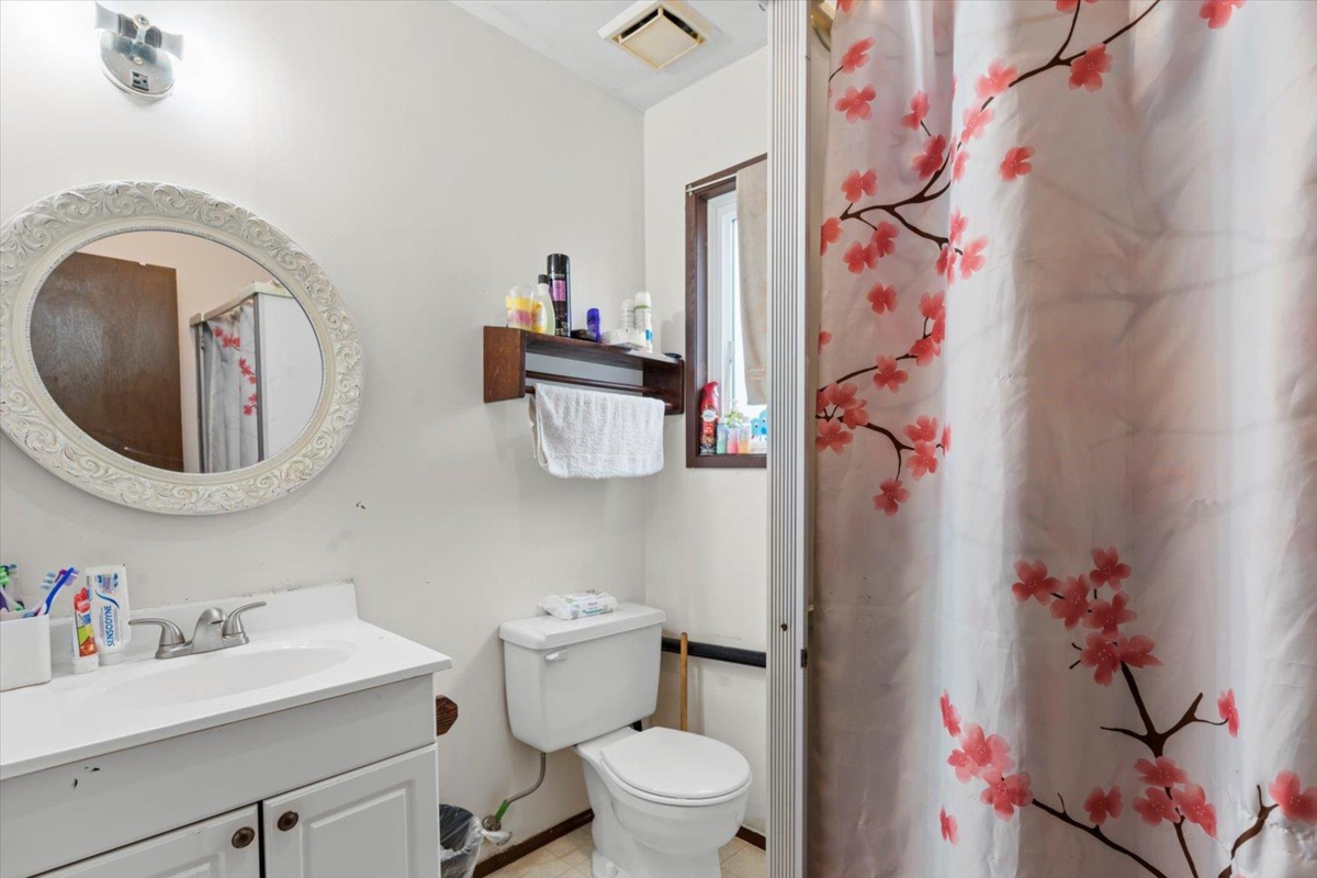 Bedroom 2 Photo of 385 3rd Avenue, Hope, BC