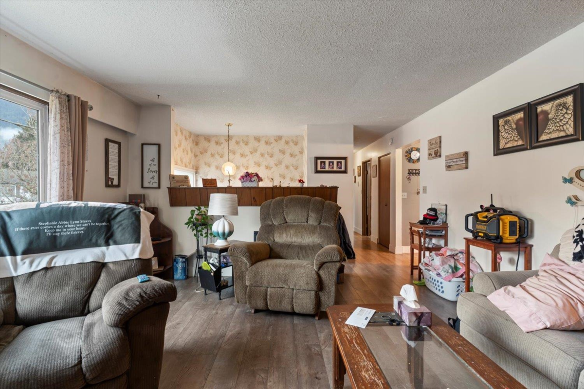 Dining Area Photo of 385 3rd Avenue, Hope, BC