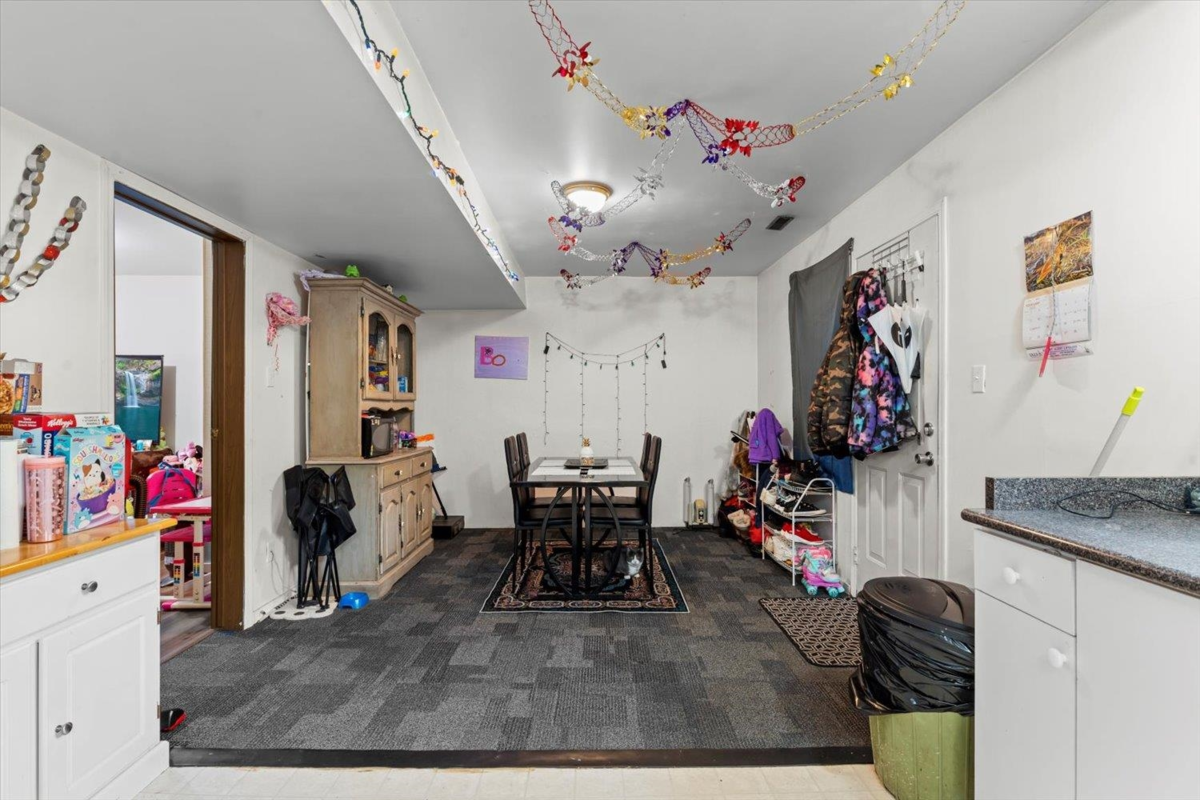 Guest Bathroom Photo of 385 3rd Avenue, Hope, BC