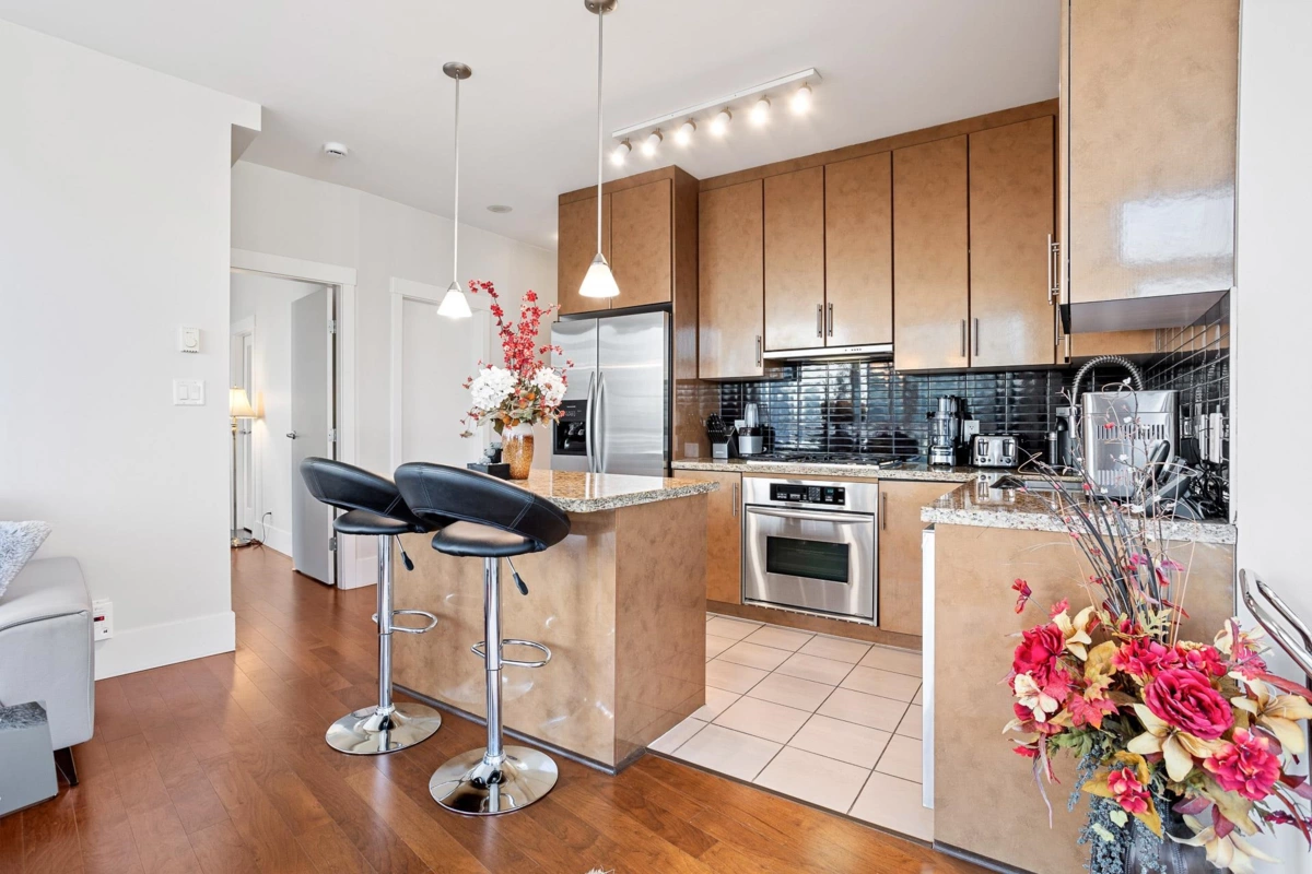 Staircase Photo of 3303 1189 Melville Street, Vancouver, BC