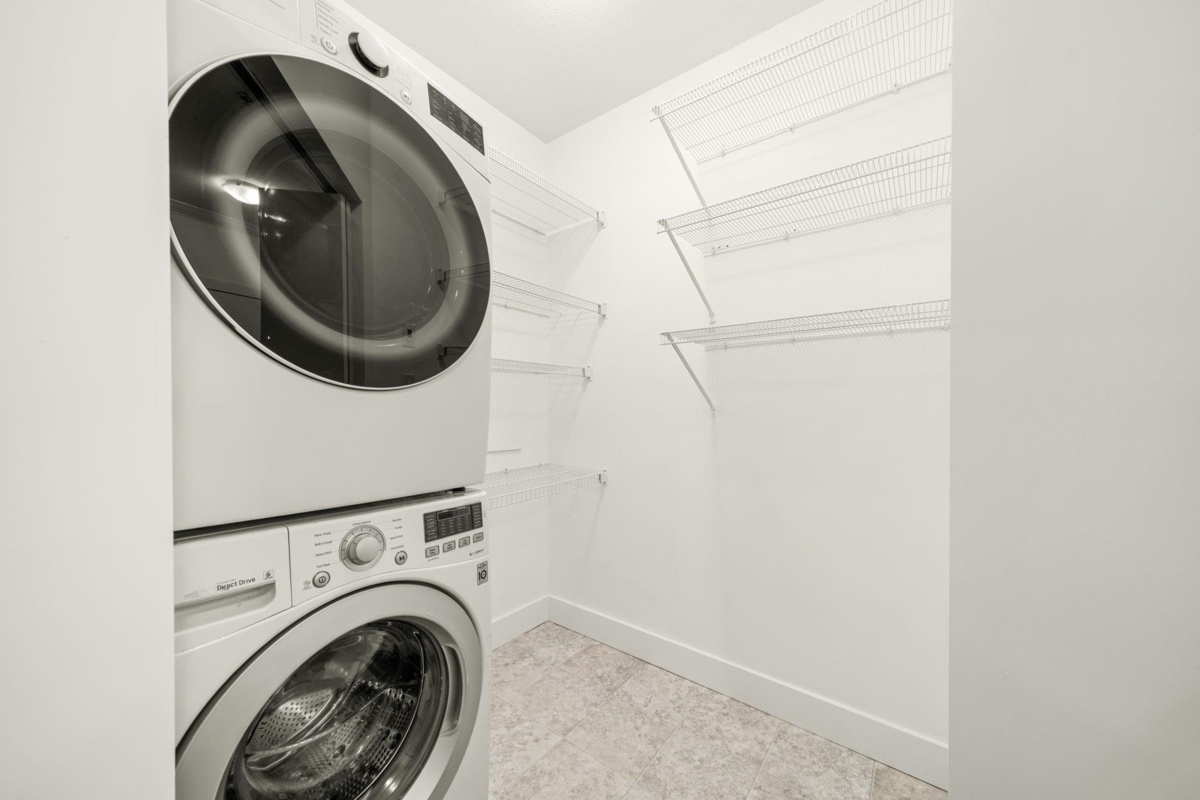 Backyard Photo of 115 6033 Katsura Street, Richmond, BC