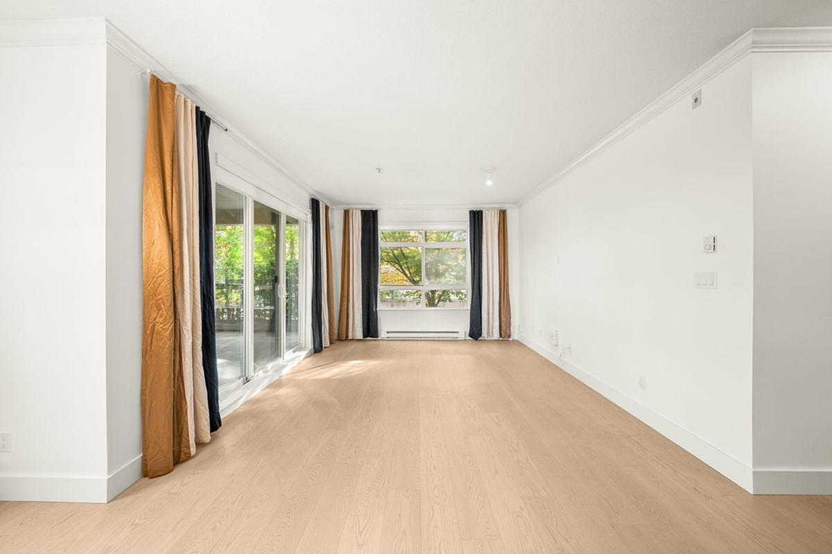 Kitchen Island Photo of 115 6033 Katsura Street, Richmond, BC