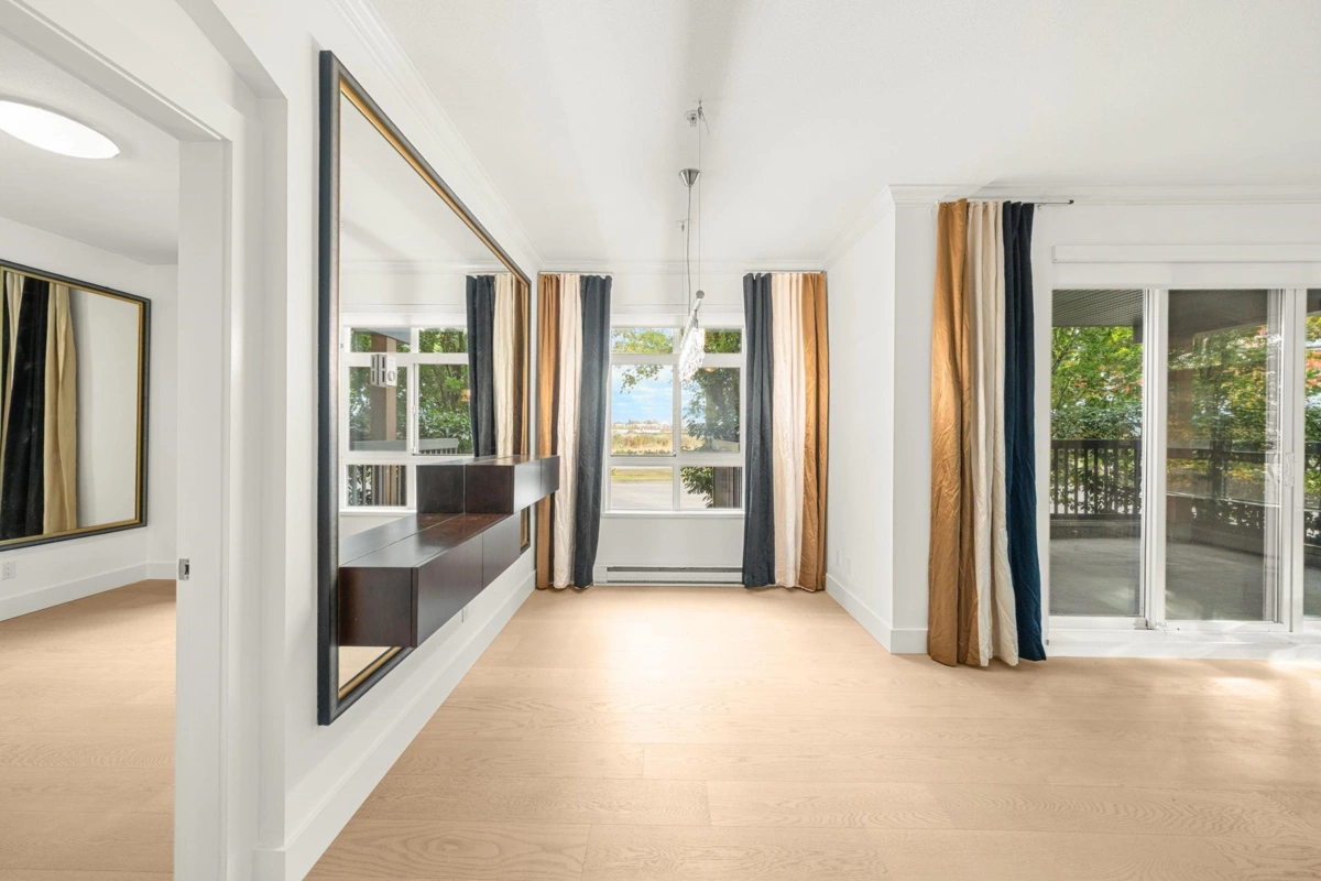 Kitchen Photo of 115 6033 Katsura Street, Richmond, BC