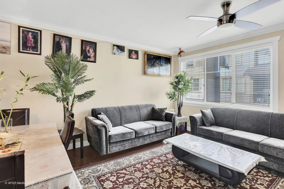 Breakfast Nook Photo of 42 9533 130a Street, Surrey, BC