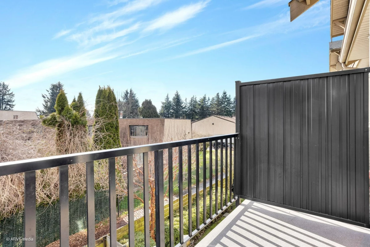 Loft / Bonus Room Photo of 42 9533 130a Street, Surrey, BC