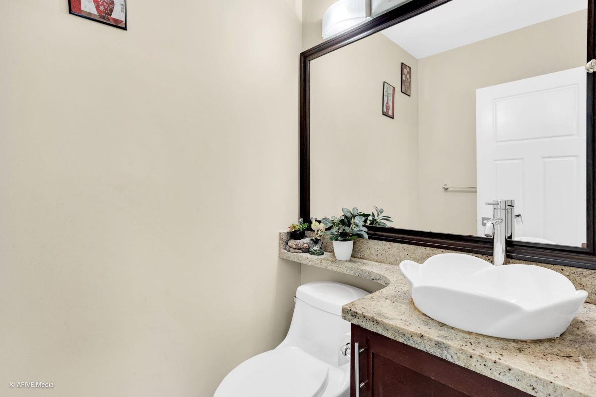 Office / Den Photo of 42 9533 130a Street, Surrey, BC