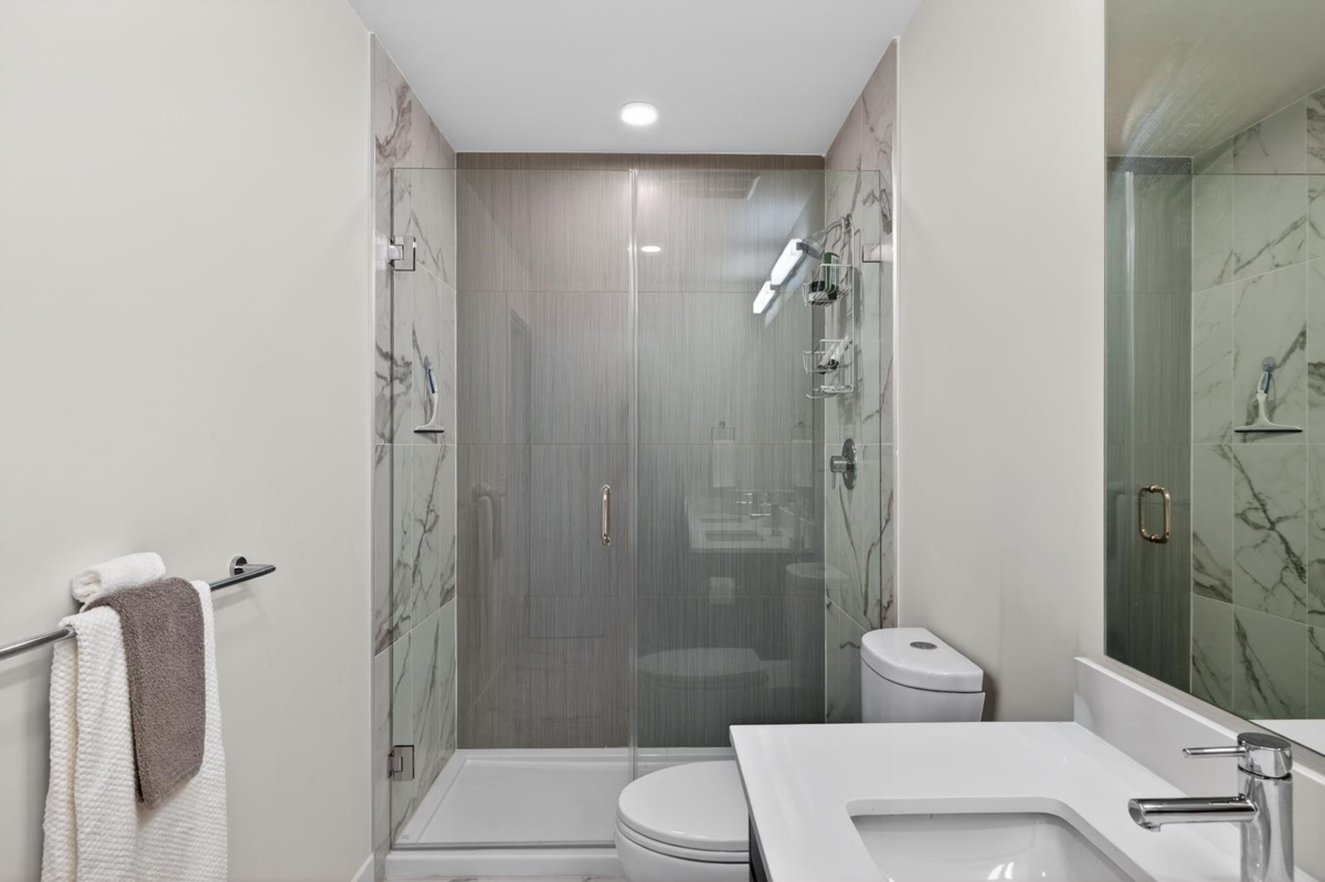 Basement Recreation Room Photo of 319 1792 Starling Drive, Tsawwassen, BC