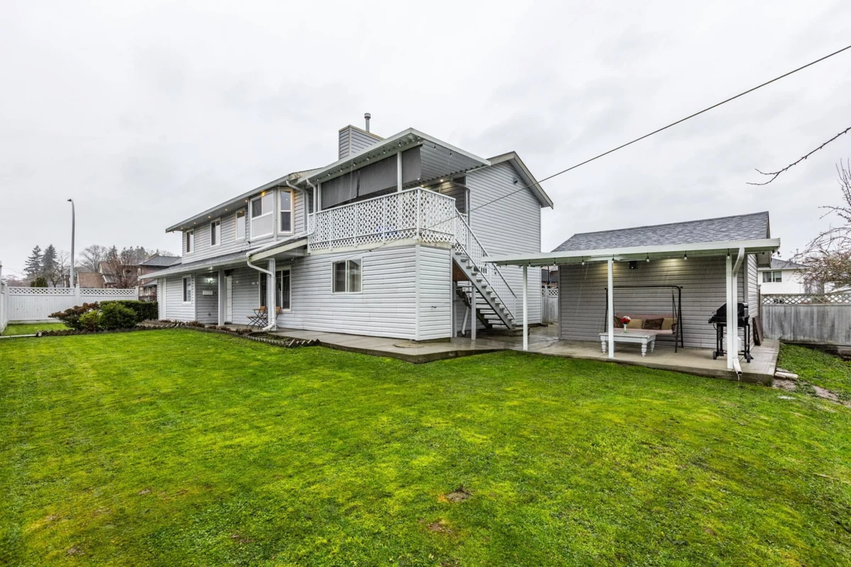 Living Room Photo of 8412 134b Street, Surrey, BC