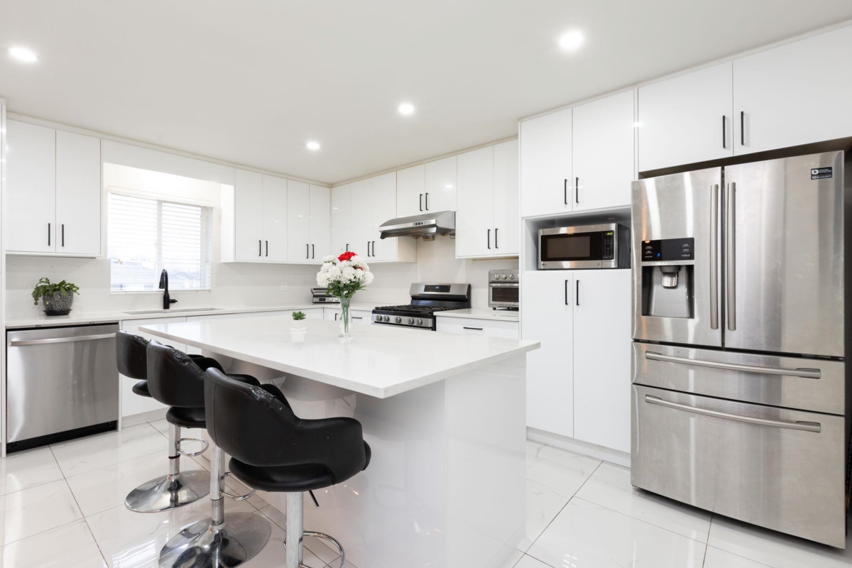 Primary Bathroom Photo of 8412 134b Street, Surrey, BC