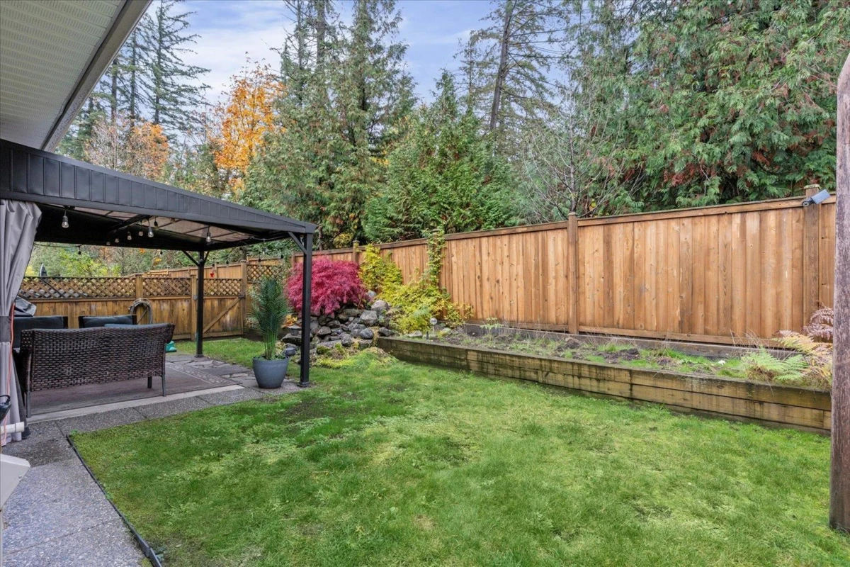 Guest Bathroom Photo of 28 1175 7th Avenue, Hope, BC