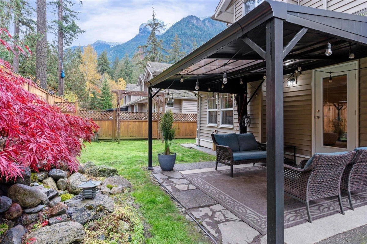 Powder Room Photo of 28 1175 7th Avenue, Hope, BC