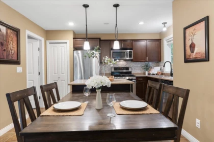 Breakfast Nook Photo of 28 1175 7th Avenue, Hope, BC