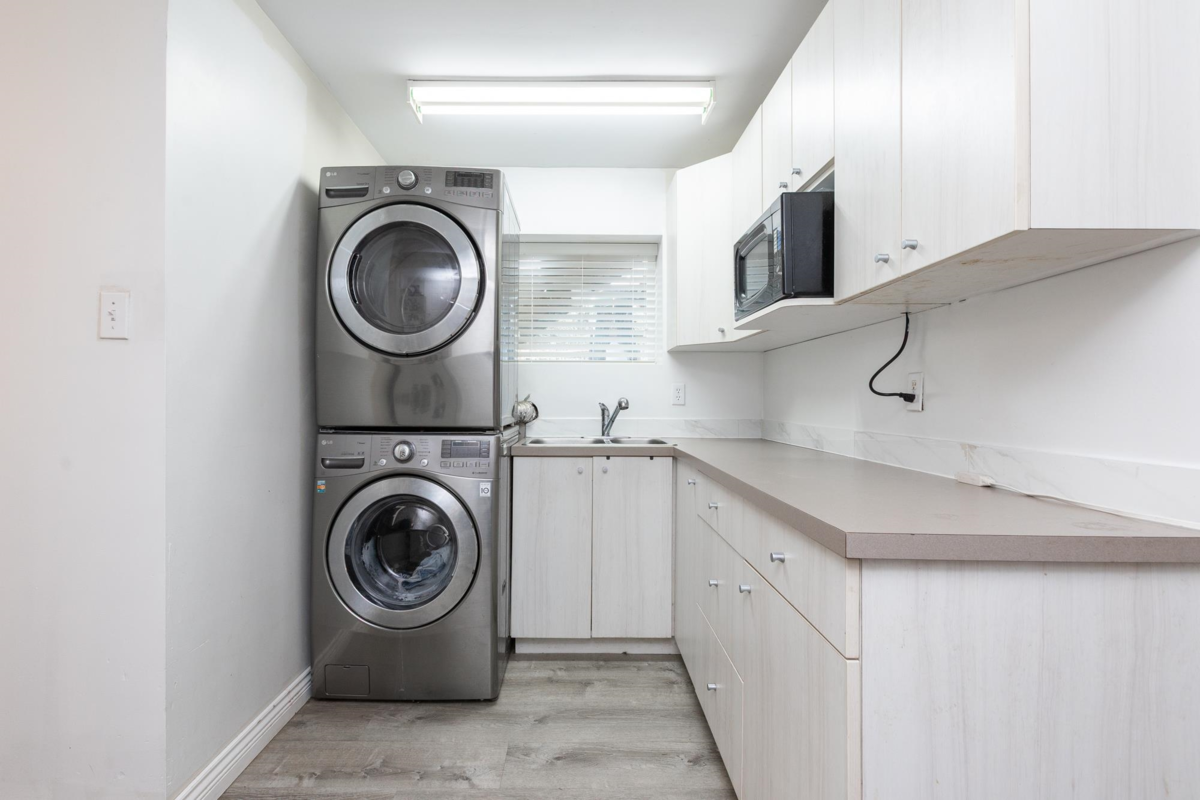 Aerial View of 27283 29 Avenue, Langley, BC