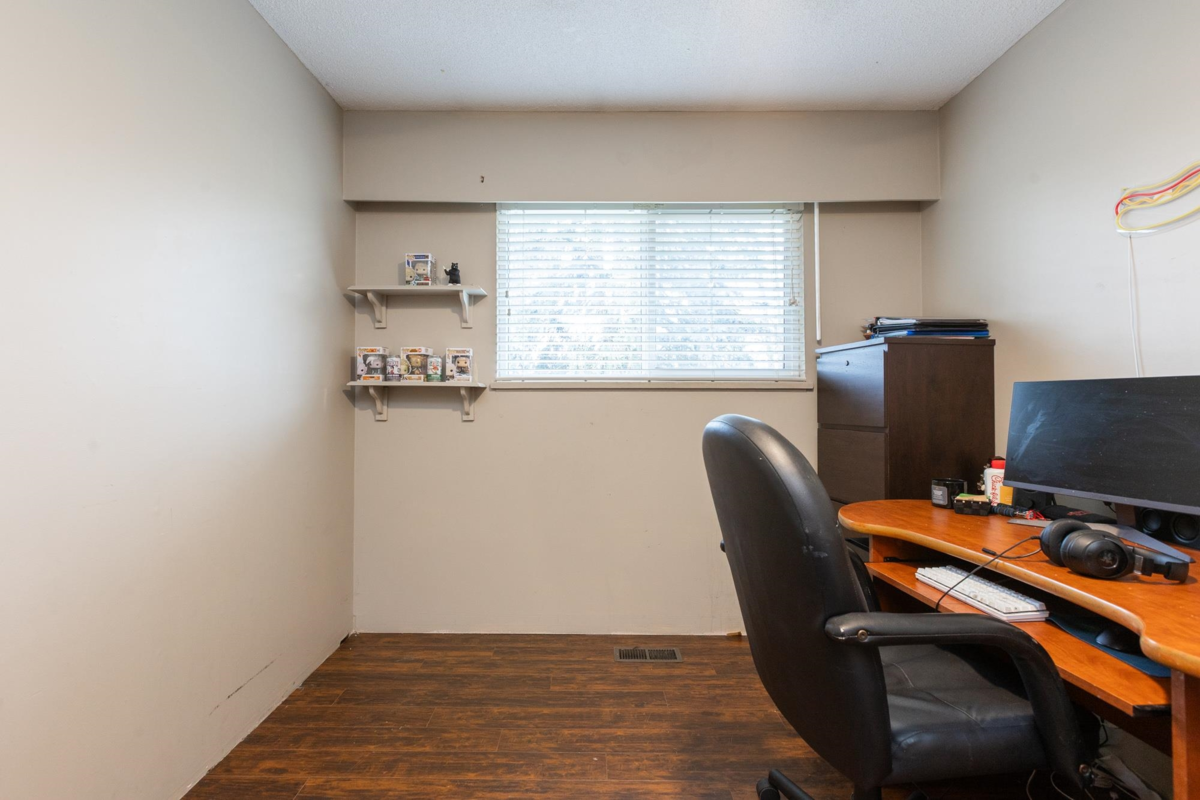 Entry Foyer Photo of 27283 29 Avenue, Langley, BC