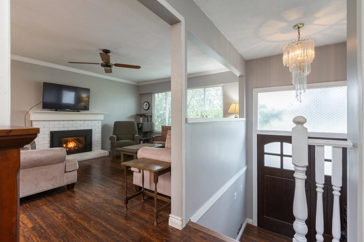 Family Room Photo of 27283 29 Avenue, Langley, BC