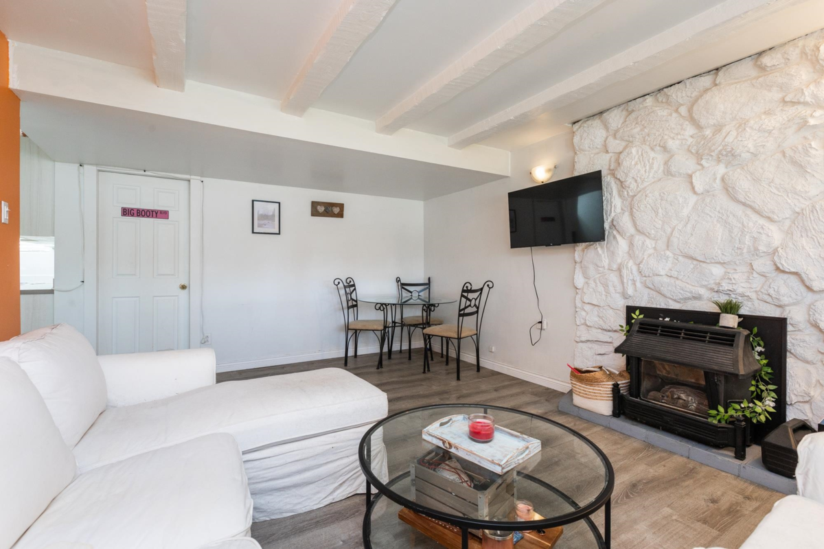 Hot Tub / Spa Photo of 27283 29 Avenue, Langley, BC