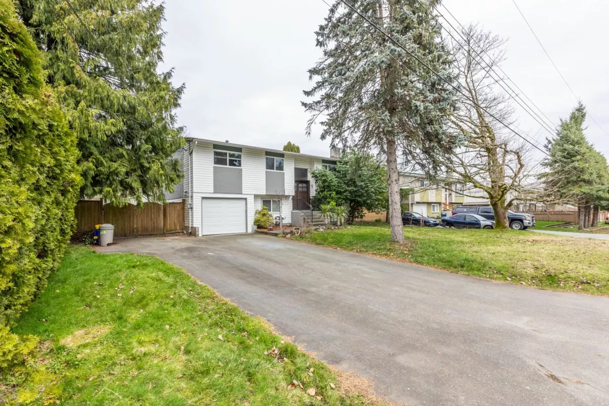 Neighborhood Park Photo Near 27283 29 Avenue, Langley, BC