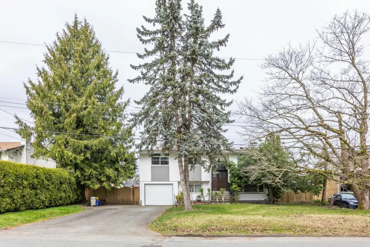 Playground / Recreational Area Near 27283 29 Avenue, Langley, BC