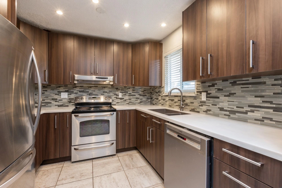Powder Room Photo of 27283 29 Avenue, Langley, BC